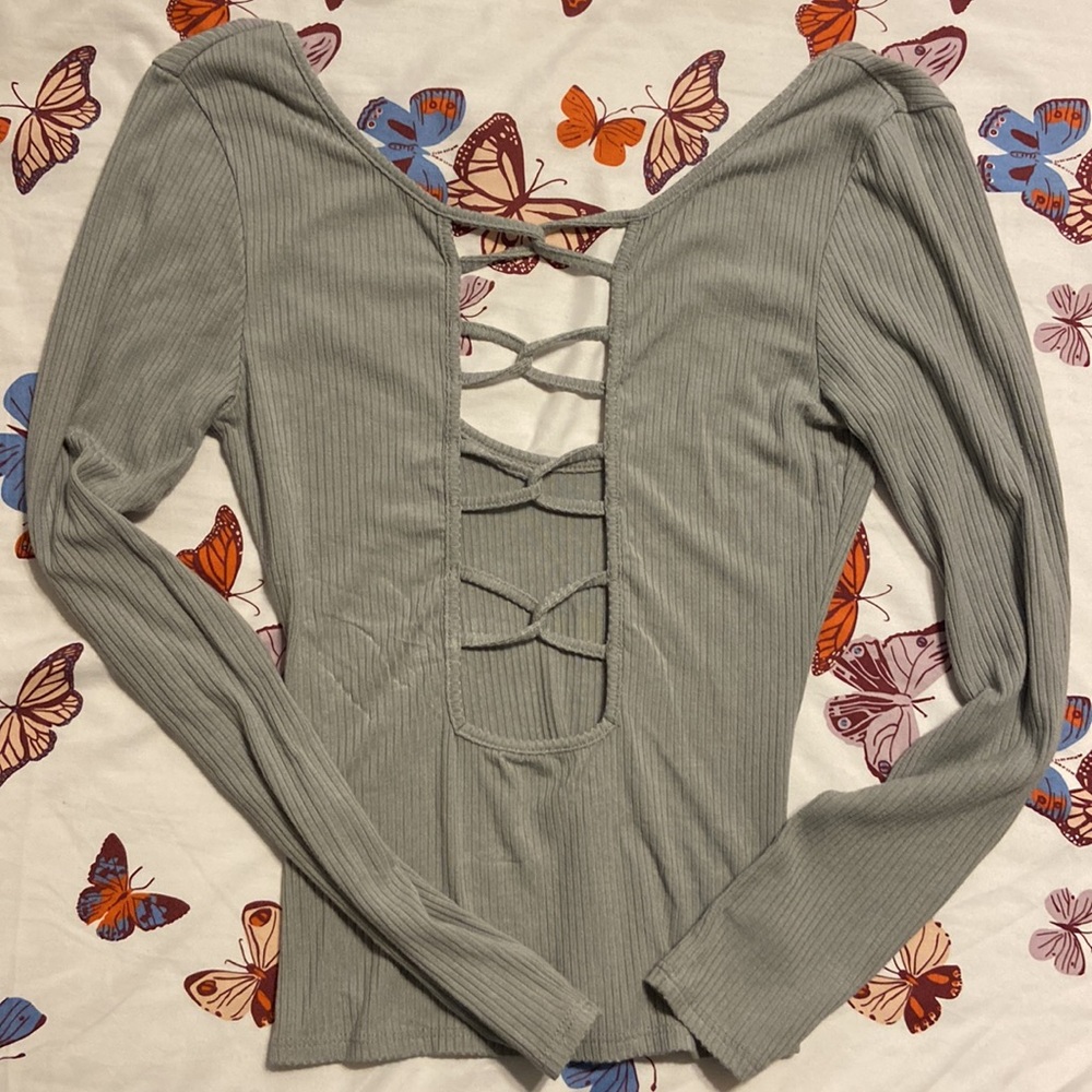 Crop Long Sleeve Cut-Out